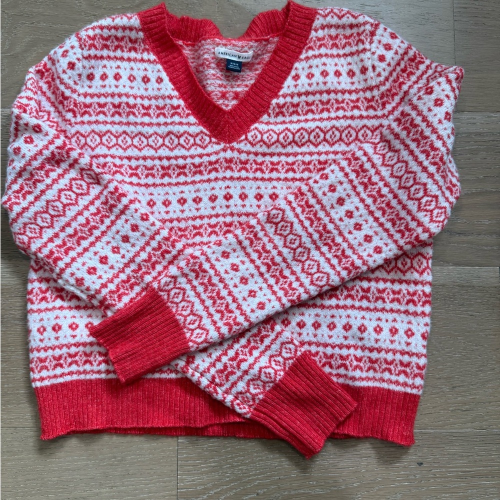 American Eagle Red and White Knit Sweater